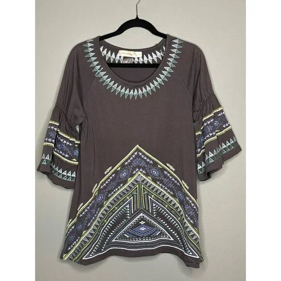 Urban Mangoz Embroidered Geometric Aztec Bell Sleeve Women's Blouse Small - Picture 1 of 9